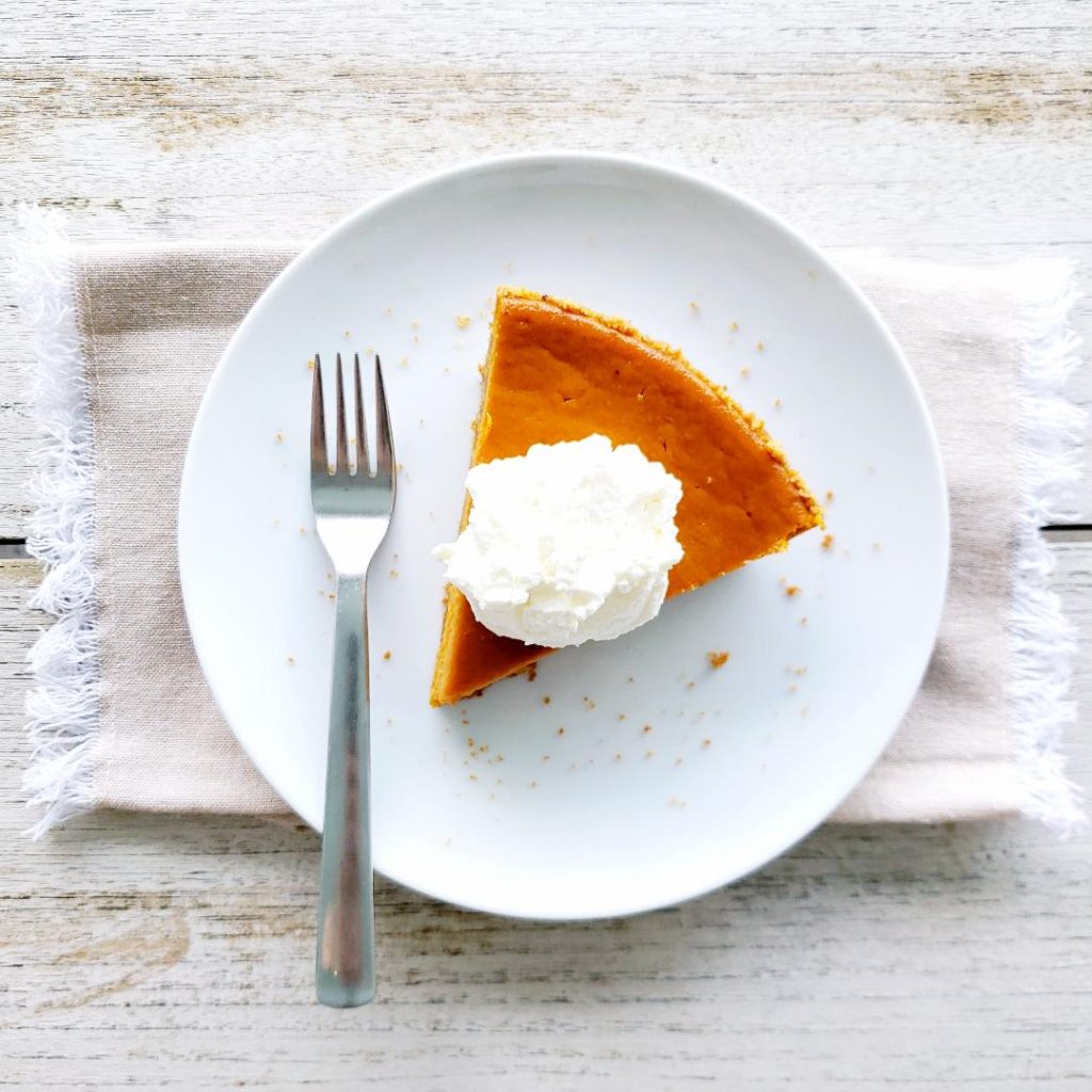 Graham Cracker Crust Pumpkin Pie - Whisking Wolf